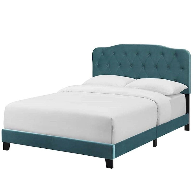 Lit plateforme queen-size en velours sarcelle avec tête de lit capitonnée