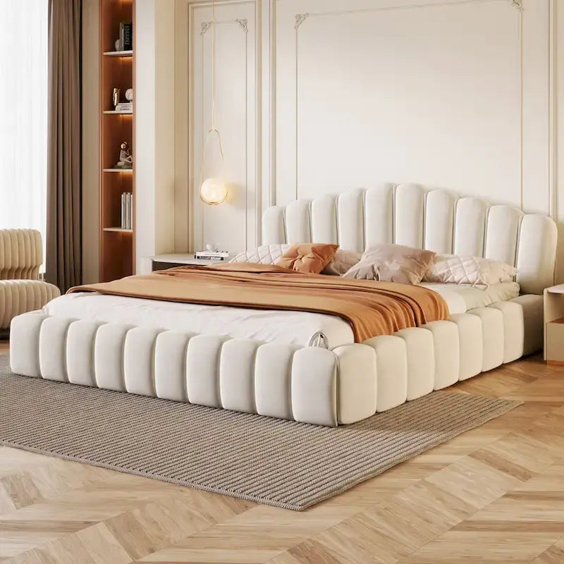 Cadre de lit Queen en velours avec tête de lit en forme de coquille pour chambre à coucher, sommier tapissier non requis, beige